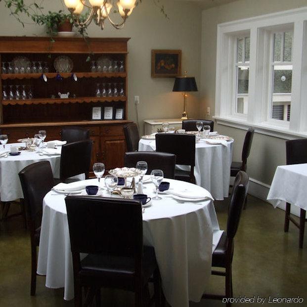 Rosewood Inn Victoria Restaurang bild