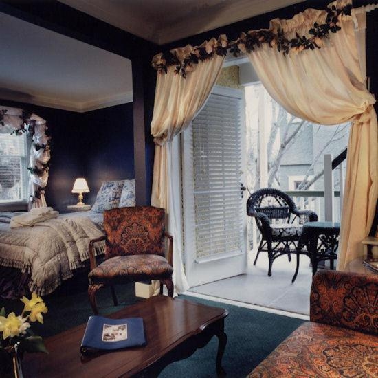 Rosewood Inn Victoria Exteriör bild